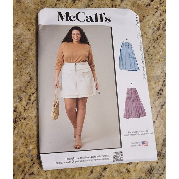 McCall's R11785 High Waist Denim Skirt Yoke Flap Exposed Zip  PLUS 20W-28W M8390 - Picture 1 of 11